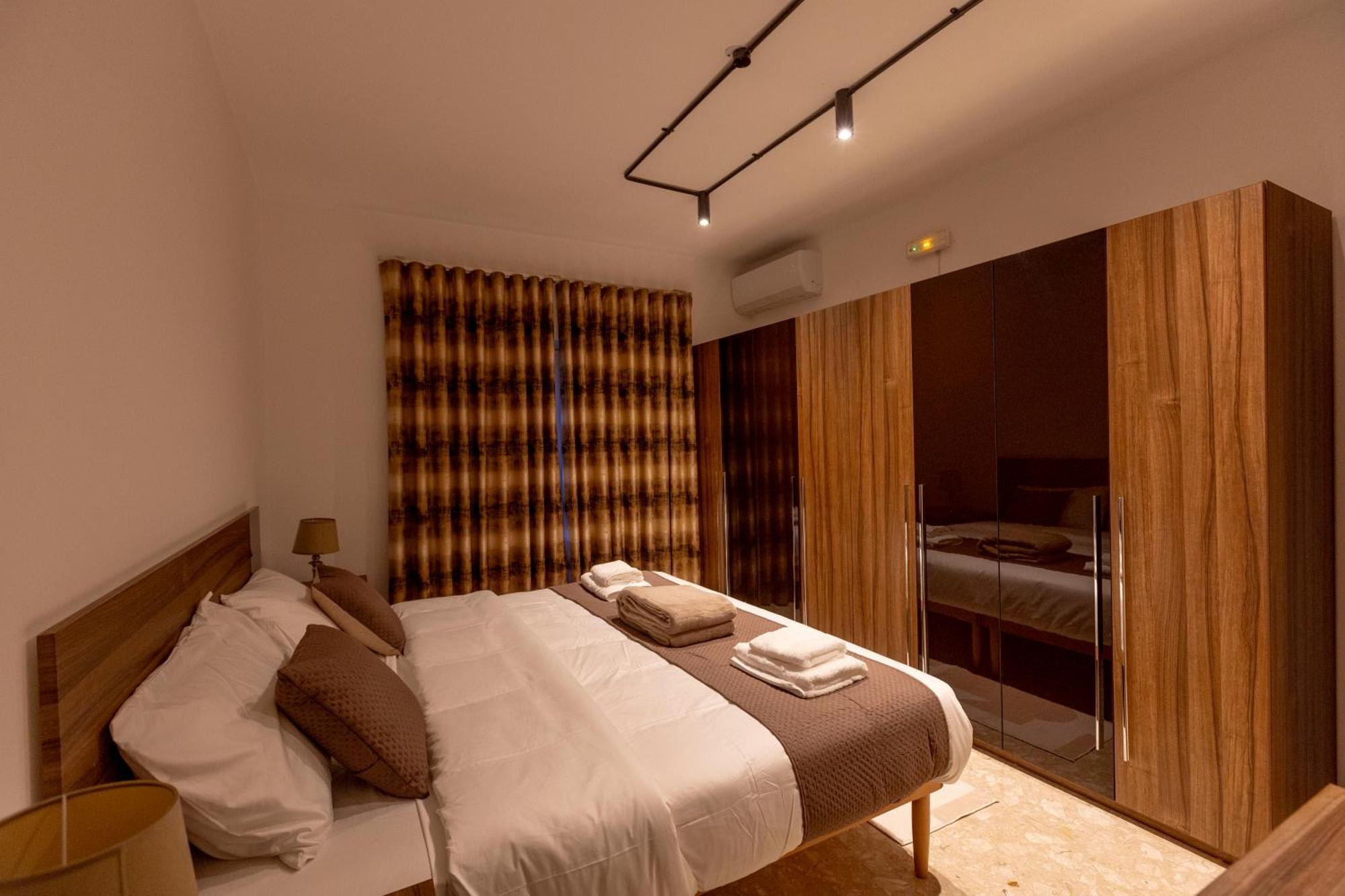 Apartment Galileo - Seafront Luxury